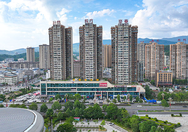 东方豪泰